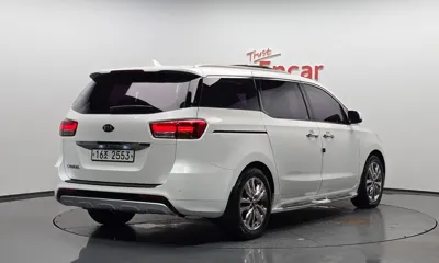 Kia Canival 2015, 166295 км, за 5785.61 USD