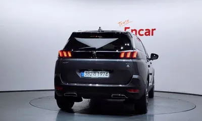 Peugeot 5008 2022, 53002 км, за 16214.1 USD