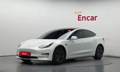 Tesla Model 3 · 2020 год