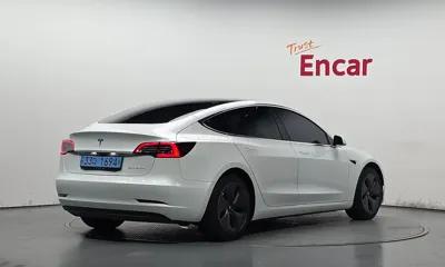 Tesla Model 3 2020, 36116 км, за 24287.78 USD