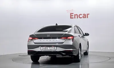 Hyundai Avante 2022, 72459 км, за 10505.45 USD