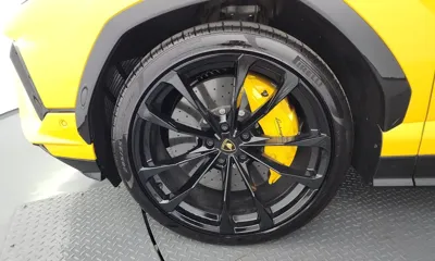 Lamborghini Urus 2023, 18901 км, за 206840.5 USD