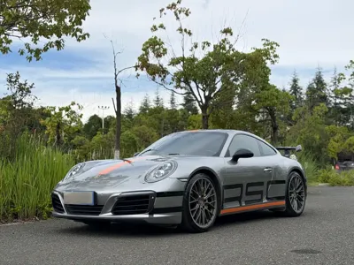 Porsche 911 · 2017 год