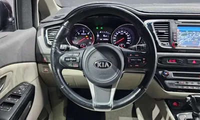 Kia Canival 2016, 125445 км, за 6695.7 USD - фото 13