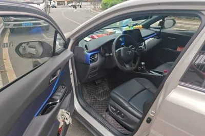 Toyota C-HR 2020, 36300 км, за 8894 USD - фото 20
