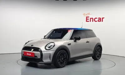 MINI Cooper · 2022 год