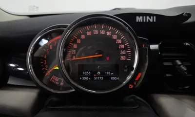 MINI Cooper 2022, 51173 км, за 12156.27 USD - фото 8