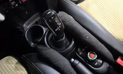 MINI Cooper 2022, 51173 км, за 12156.27 USD - фото 9