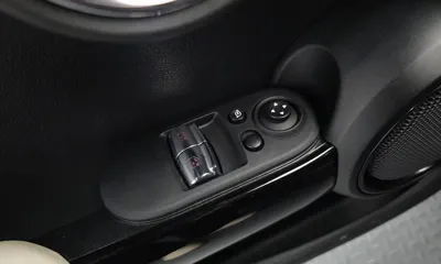 MINI Cooper 2022, 51173 км, за 12156.27 USD - фото 27