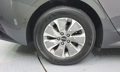 Kia K5 2023, 44804 км, за 12618.92 USD