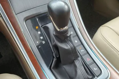 Roewe 950 2015, 56000 км, за 5268 USD - фото 42