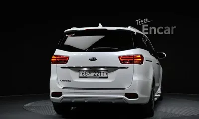Kia Canival 2019, 56145 км, за 14201.96 USD