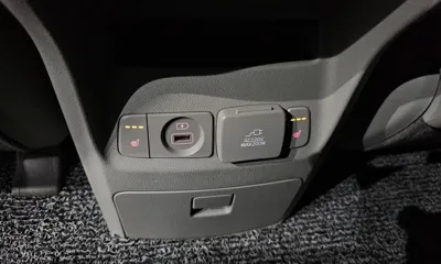 Kia Canival 2019, 56145 км, за 14201.96 USD - фото 17