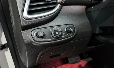 ChevroletGMDaewoo Trax 2017, 115086 км, за 5219.69 USD - фото 14