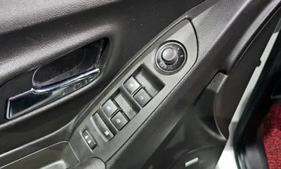 ChevroletGMDaewoo Trax 2017, 115086 км, за 5219.69 USD - фото 17