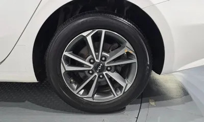 Kia K3 2022, 111817 км, за 8533.54 USD - фото 21