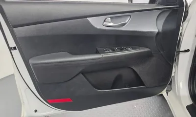 Kia K3 2022, 111817 км, за 8533.54 USD - фото 24
