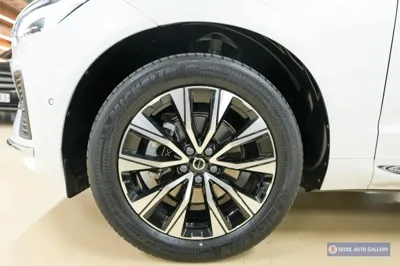 Volvo XC60 2024, 29898 км, за 30129.97 USD