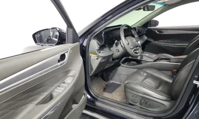 Hyundai Grandeur 2020, 70980 км, за 16221.51 USD - фото 10