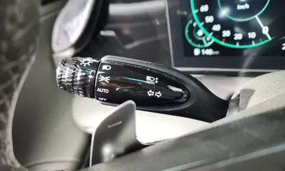 Hyundai Grandeur 2020, 70980 км, за 16221.51 USD - фото 35