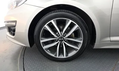 Kia K5 2014, 124311 км, за 3576.16 USD