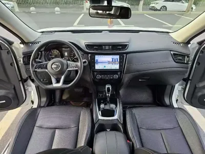 Nissan X-Trail 2023, 50000 км, за 14379.2 USD