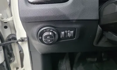 Jeep Compass 2019, 91004 км, за 7811.47 USD - фото 12