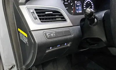 Hyundai Sonata 2017, 95488 км, за 5785.61 USD - фото 18