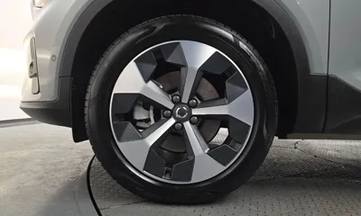 Volvo XC40 2025, 13018 км, за 28344.89 USD