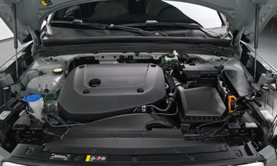 Volvo XC40 2025, 13018 км, за 28344.89 USD - фото 6