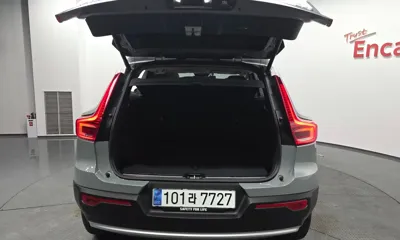 Volvo XC40 2025, 13018 км, за 28344.89 USD - фото 20