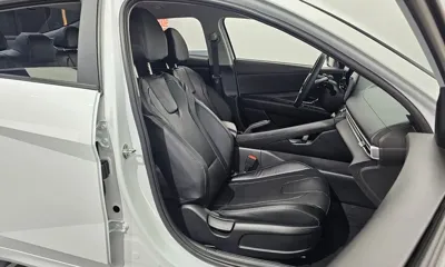 Hyundai Avante 2021, 24330 км, за 65140.1 USD - фото 26