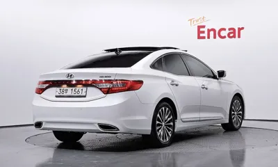 Hyundai Grandeur 2014, 118784 км, за 5675.59 USD