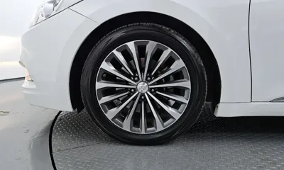 Hyundai Grandeur 2014, 118784 км, за 5675.59 USD
