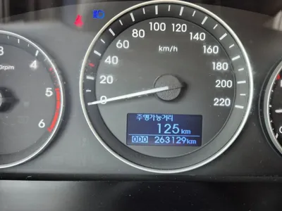 Hyundai Starex 2017, 260000 км, за 4228.47 USD - фото 6