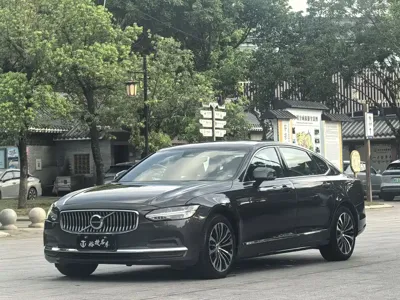 Volvo S90 · 2024 год