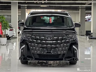 Toyota Alphard 2024, 28000 км, за 128203.48 USD