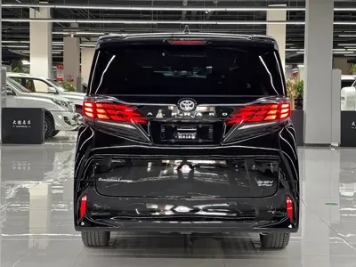 Toyota Alphard 2024, 28000 км, за 128203.48 USD