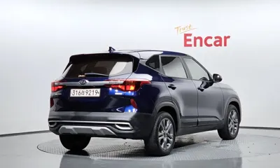 Kia Seltos 2021, 54804 км, за 10568.47 USD