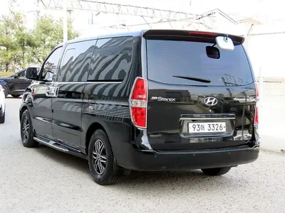 Hyundai Starex 2015, 168000 км, за 4492.9 USD