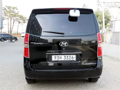 Hyundai Starex 2015, 168000 км, за 4492.9 USD