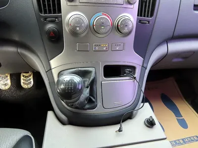 Hyundai Starex 2015, 168000 км, за 4492.9 USD - фото 10