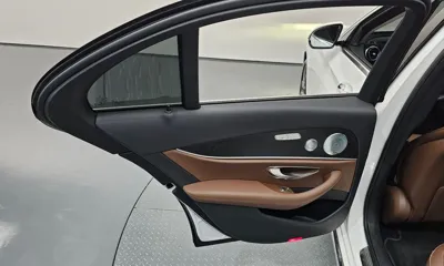 Mercedes-Benz E-Class 2019, 37179 км, за 19079.24 USD - фото 25
