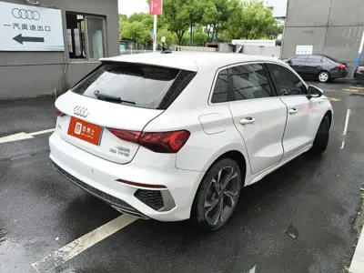 Audi A3 2022, 13000 км, за 23187.6 USD