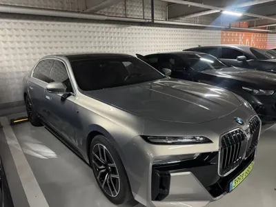 BMW 7-Series 2025, 9668 км, за 84502.34 USD