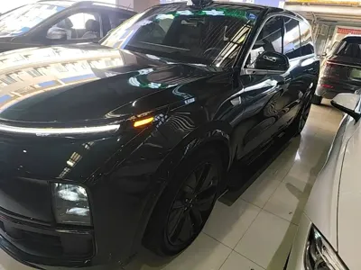 Li Auto Li L9 2023, 58500 км, за 34752.2 USD