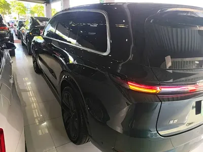 Li Auto Li L9 2023, 58500 км, за 34752.2 USD