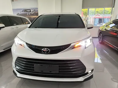 Toyota Sienna 2024, 40300 км, за 39888 USD