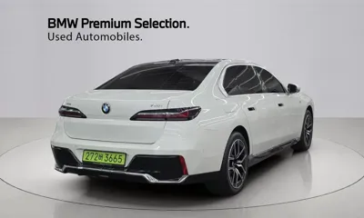 BMW 7-Series 2025, 4076 км, за 76221.54 USD