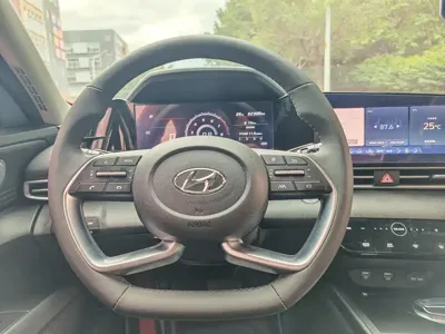 Hyundai Elantra 2021, 60000 км, за 7483.05 USD - фото 9